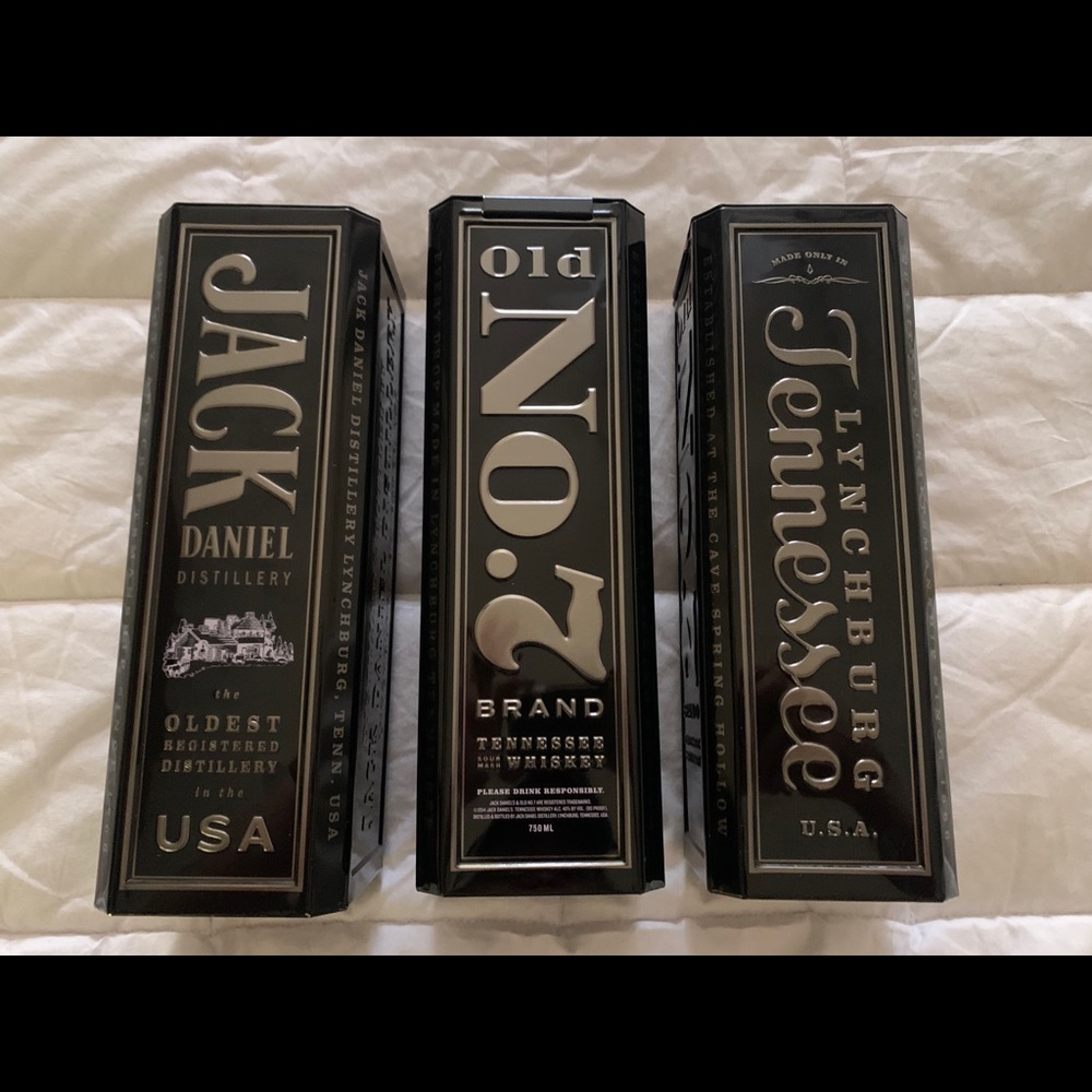 Jack Daniel Distillery Tins
